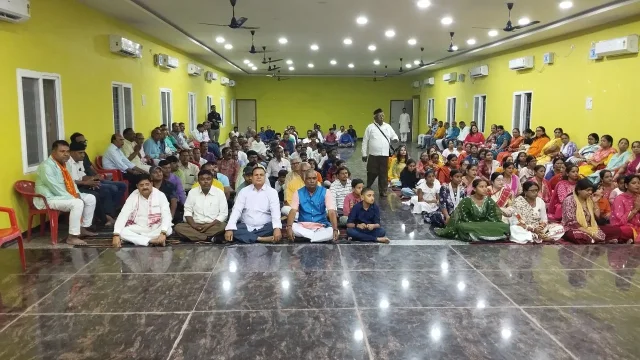 धनबाद में RSS का शरद पूर्णिमा उत्सव, खीर भोज में शामिल हुए विधायक राज सिन्हा