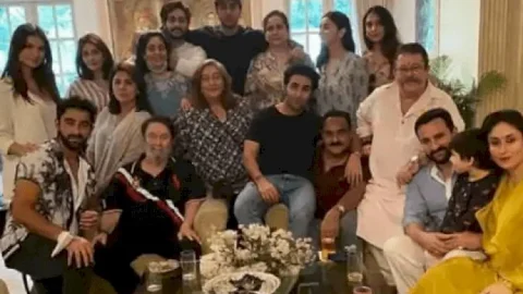 मुंबई: रक्षाबंधन के मौके पर पूरा कपूर परिवार एक साथ दिखा,करीना कपूर खान ने सोशल मीडिया पर शेयर की सेलिब्रेशन की फोटोज