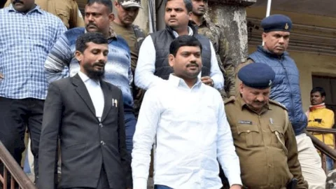 धनबाद: जेल में बंद EX MLA संजीव सिंह की तबीयत खराब, कोर्ट में नहीं हो सकी पेशी