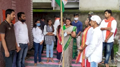 धनबाद: अखिल भारतीय विद्यार्थी परिषद  जिला कार्यालय में स्वतंत्रता दिवस पर झंडोतोलन 