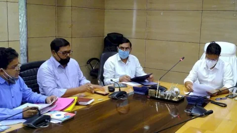 धनबाद:किसान उत्पादक संगठन एवं एग्रीकल्चर इंफ्रास्ट्रक्चर फंड से संबंधित बैठक आयोजित 
