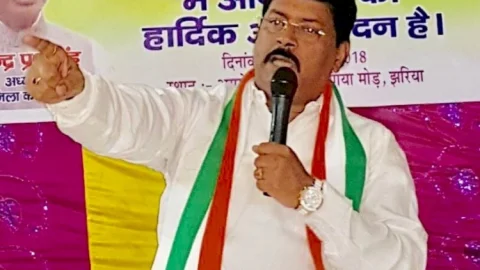 धनबाद: डेको आउटसोर्सिंग के खिलाफ फ़्रेंडस ऑफ संतोष सिंह 29 अगस्त को बस्ताकोला जीएम ऑफिस पर प्रदर्शन करेगी: संतोष