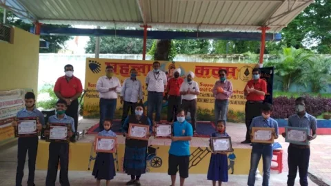 धनबाद: राष्ट्रीय खेल दिवस पर पहला कदम के विशेष बच्चों को लायंस क्लब ने किया सम्मानित