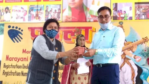 धनबाद: दिव्यांग बच्चों की स्कूल पहला कदम में एसडीएम का स्वागत