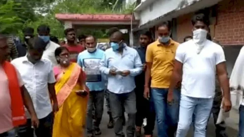 धनबादः भौंरा के विस्थापितों की लड़ाई लड़ेंगे ढुल्लू महतो, बीसीसीएल से रैयतों के लिए नियोजन और मुआवजे की मांग
