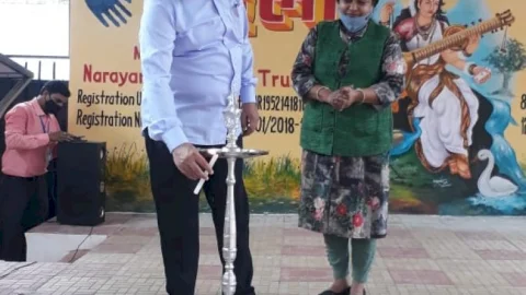 धनबाद: डीडीसी ने पहला कदम स्कूल में  विशेष बच्चों के प्रशिक्षण हेतु सिलाई मशीन का उद्घाटन किया