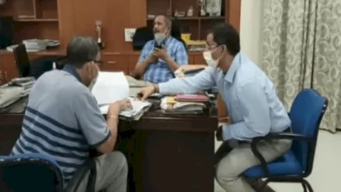 धनबाद म्यूनिशिपल कॉरपोरेशन में 200 करोड़ के प्राक्कलन घोटाले की जांच में तेजी, एसीबी डीएसपी ने डीएमसी ऑफिस में छानबीन की