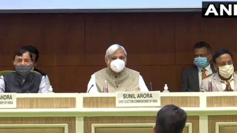 बिहार में तीन फेज में होगें विधानसभा चुनाव, चुनाव आयोग ने किया डेट का ऐलान, 10 नवंबर को काउंटिंग व रिजल्ट
