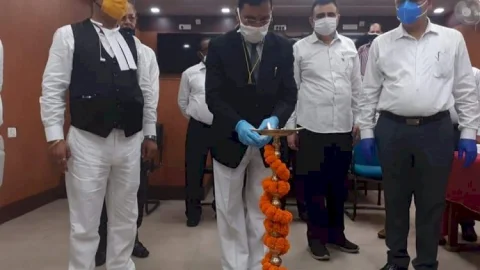 धनबाद:ऑनलाइन बीमा लोक अदालत में रिकॉर्ड 7.95 करोड़ की रिकवरी