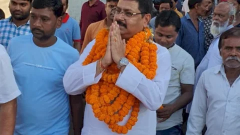 धनबाद: फ़्रेंडस ऑफ संतोष सिंह के संस्थापक का जोरदार स्वागत, कोयला भवन घेराव 15 अक्तूबर को