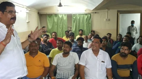 धनबाद: फ्रेंड्स ऑफ संतोष सिंह का 15 अक्टूबर को घोषित कोयला भवन घेराव कार्यक्रम स्थगित (देखें VIDEO)