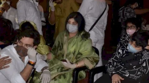 बिहार: रामविलास पासवान का पार्थिव शरीर पटना पहुंचा, पिता को श्रद्धांजलि देते रो पड़े चिराग, आज होगी अंत्येष्टि