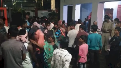 धनबाद: आरपीएफ जवानों ने आरजेडी लीडर सुखदेव विद्रोही को मारपीट कर किया जख्मी, जोगता पुलिस स्टेशन में हंगामा