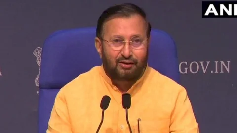 नई दिल्ली: सेंट्रल कैबिनेट ने दी प्रोडक्टिविटी से जुड़े बोनस और नॉन-प्रोडक्टिविटी लिंक्ड बोनस को मंजूरी