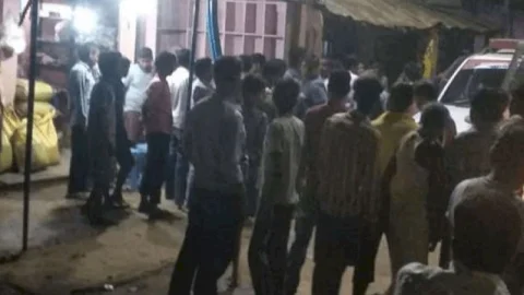दुमका:नोनीहाट में आलू व्यवसायी भतीजे को गोली मारी, दुकान से तीन लाख कैश  लूटे