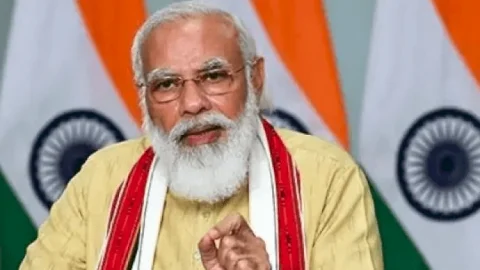 मन की बात: सावधानी से सभी त्योहार मनाएं, Vocal for Local को बढ़ावा दें: पीएम मोदी