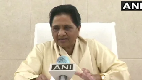यूपी: BSP के सात बागी एमएलए पार्टी से सस्पेंड, मायावती बोलीं- SP को हराने एमएलसी चुनाव में बीजेपी को भी दे सकते हैं वोट