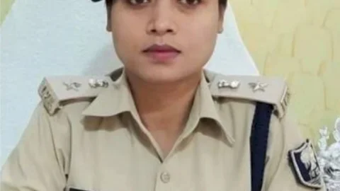 बिहार: मुंगेर की एक्स SP लिपि सिंह, परजेंट SDO समेत सात के खिलाफ सीपी