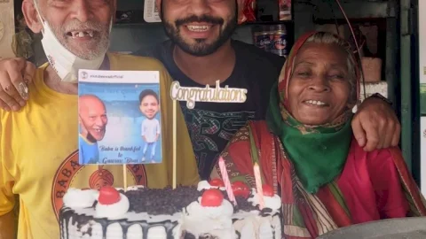 नई दिल्ली: अपने वीडीओ से Baba ka dhaba को फेमस करने वाले यू-ट्यूबर गौरव वासन के खिलाफ FIR, बुजुर्ग ने लगाया था धोखाधड़ी का आरोप 