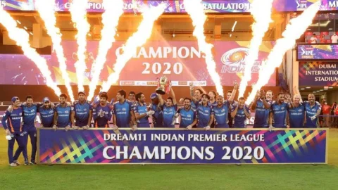 IPL 2020 Winner: मुंबई इंडियंस ने फाइनल में दिल्ली को पांच विकेट से हराया