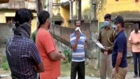 धनबाद: घर में मां के बॉडी के साथ रह रही थी बेटी, बदबू आने पर पड़ोसियों ने दी पुलिस को सूचना