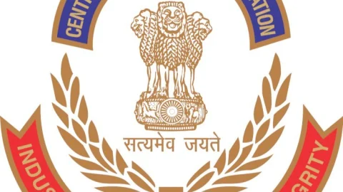 बिहार: रेलवे इंजीनियर के घर CBI रेड, 76 लाख कैश समेत करोड़ों की संपत्ति बरामद