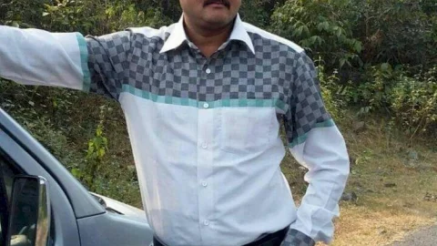 धनबाद: तिलक समारोह फायरिंग कांड के आरोपी ASI बाल्मिकी पाठक पुलिस गिरफ्त से दूर, रांची व दुमका में रेड