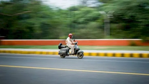 नई दिल्ली: देश में अब सिर्फ BIS Certification वाली हेलमेट की ही प्रोडक्ट व सेल होगा, सेंट्रल गवर्नमेंट ने जारी किया आदेश
