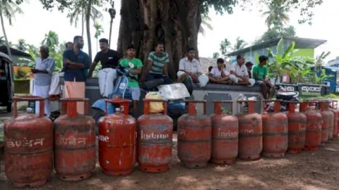 WhatsApp नंबरों पर मेसेज करने से सेकंड्स में होगी Gas Cylinder की Booking