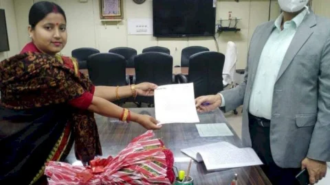 धनबाद: पाथरडीह कोल वाशरी के समीप या लोदना लक्ष्मी कॉलोनी में आरएसपी कॉलेज के लिए भूमि उपलब्ध करायें, BCCL सीएमडी से मिली रागिनी सिंह