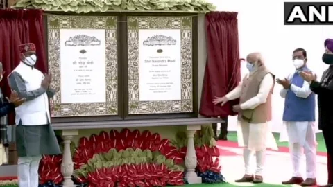 नई दिल्ली: पीएम मोदी ने रखी नये संसद भवन की आधारशिला, कहा- आत्मनिर्भर भारत का गवाह बनेगा नया संसद भवन