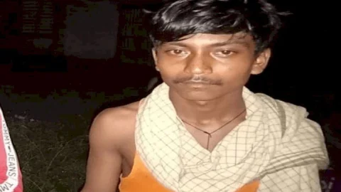 धनबाद: सिंदरी में नौवी क्लास की स्टूडेंट से तीन गैंग रेप का आरोपी ऑटो ड्राइवर भी अरेस्ट, साइकिल मिस्त्री को पहले ही जेल भेज चुकी है पुलिस