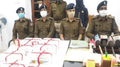 जमशेदपुर: वांटेड प्रदीप सिंह का भाई अरेस्ट, छह आर्म्स बरामद 