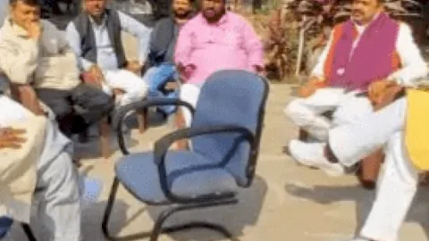 बिहार: JDU प्रसिडेंट से मिले कांग्रेस और BSP एमएलए, जमां ने कहा जेडीयू को देंगे समर्थन