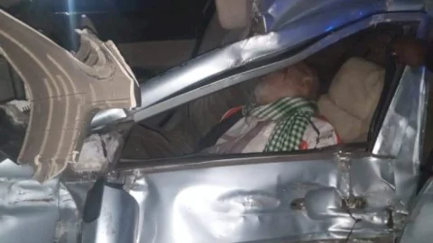 धनबाद: गोविंदपुर-साहेबगंज रोड पर ट्रेलर ने मारा कार को टक्कर, पिता-पुत्री व ड्राइवर की मौत, तीन जख्मी