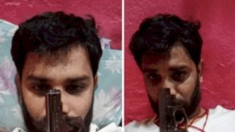 धनबाद: पिस्टल के साथ रघुकुल समर्थक की फोटो वायरल, पुलिस पूछताछ, खिलौना वाला पिस्टल सौंपा, कहा-बदनाम करने की साजिश