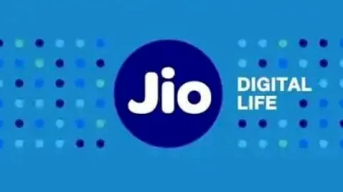 रिलायंस जियो से सभी नंबर पर कॉलिंग हुई फ्री, यूजर्स को न्यू इयर गिफ्ट