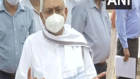 बिहार: सीएम नीतीश कुमार ने जारी किया संपत्ति का डिटेल, नीतीश से ज्यादा धनी है उनका बेटा निशांत