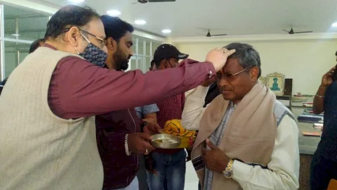 झारखंड: बाबूलाल मरांडी ने मधुबन में किया भोमिया जी महाराज के दर्शन