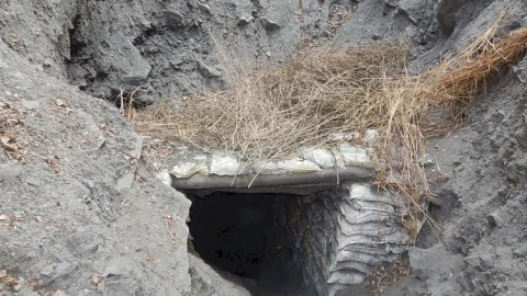 धनबाद: निरसा में इलिगल माइनिंग में चाल धंसी, एक की मौत, दो के दबे होने की आशंका 