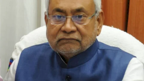 बिहार: नीतीश की नई गवर्नमेंट ने मिनिस्टर नही बनाने पर JDU के पांच भूमिहार MLA नाराज