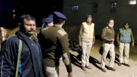 बिहार: भोजपुर में पुलिस और क्रिमिनलों के बीच एनकाउंटर, कुख्यात अपराधी की मां की गोली लगने से मौत