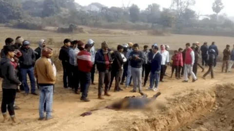 धनबाद: भूली में धारदार आर्म्स से प्राइवेट कंपनी के सिक्युरिटी गार्ड की मर्डर, रोड किनारे मिली बॉडी