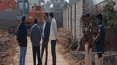 धनबाद: आमाघाटा मौजा में फर्जी दस्तावेज से पांच अरब रुपये की गैर आबाद जमीन की खरीद-बिक्रि