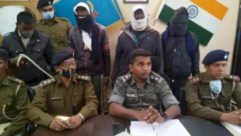 धनबाद: वाहन चोर गिरोह का भंडाफोड़, दो हाइवा बरामद, पुलिस ने तीन क्रिमिनलों को किया अरेस्ट