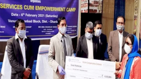 धनबाद: अमीर व गरीब सभी लोगों को गरिमा पूर्ण जीवन जीने का है अधिकार: प्रधान जिला एंव सत्र न्यायाधीश