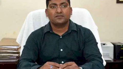 झारखंड: IAS राजीव रंजन  के खिलाफ लगे आरोपों की जांच शुरू, हाई लेवल कमेटी ने खंगालीं फाइलें