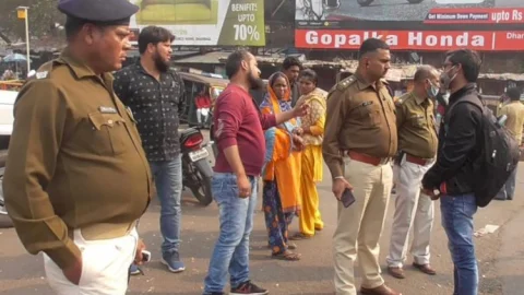 धनबाद:32 वां राष्ट्रीय सड़क सुरक्षा माह,170 से अधिक वाहन चालकों की निशुल्क स्वास्थ्य जांच 
