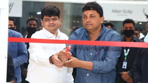 धनबाद: प्रभातम मॉल में खुला टाटा का वेस्टसाइड स्टोर, राजेश सिंह ने किया उद्घाटन