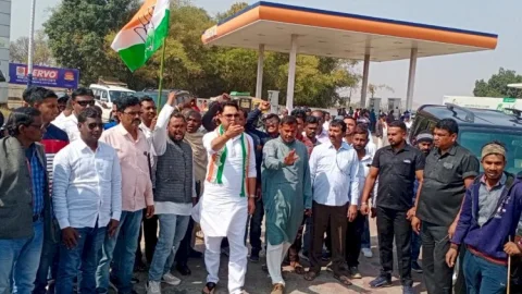 जामताड़ा में कृषि कानून के खिलाफ रैली में इरफान अंसारी व व रणविजय सिंह भी हुए शामिल